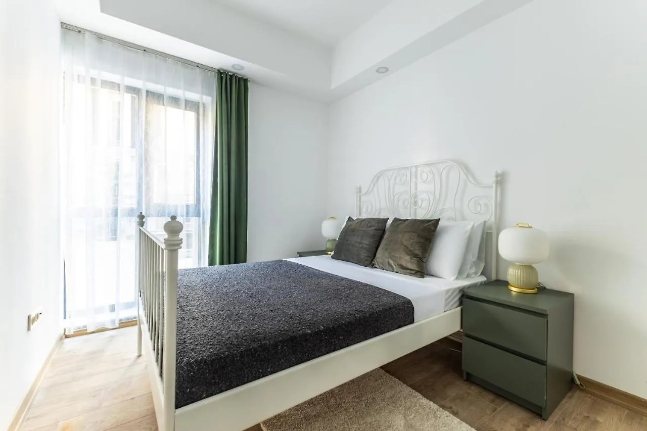 Stunning Istanbul Retreat 3 Min To Kanyon Mall Apartment