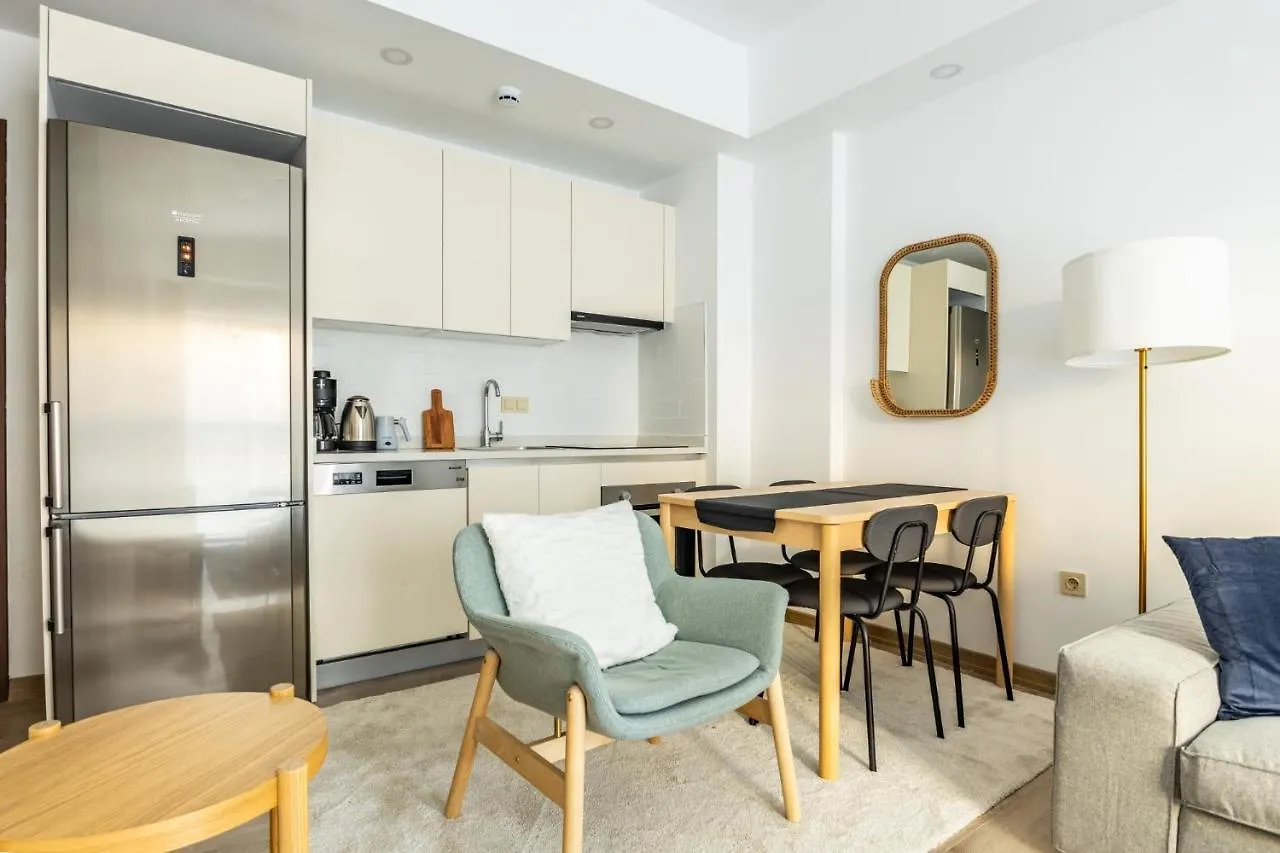 Stunning Istanbul Retreat 3 Min To Kanyon Mall Apartment Turkey